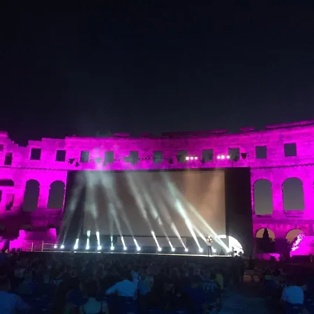 Mon Amour * Pula